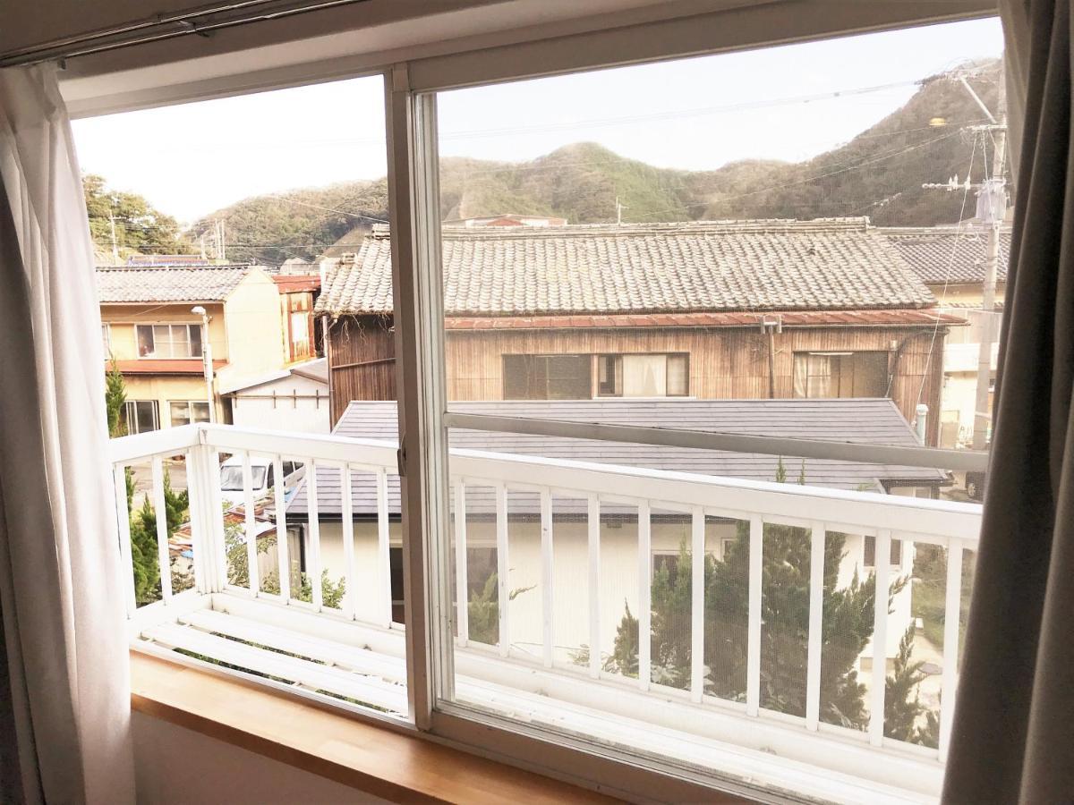 Bed and Breakfast Tsushima White House Экстерьер фото