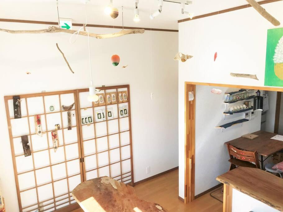 Bed and Breakfast Tsushima White House Экстерьер фото