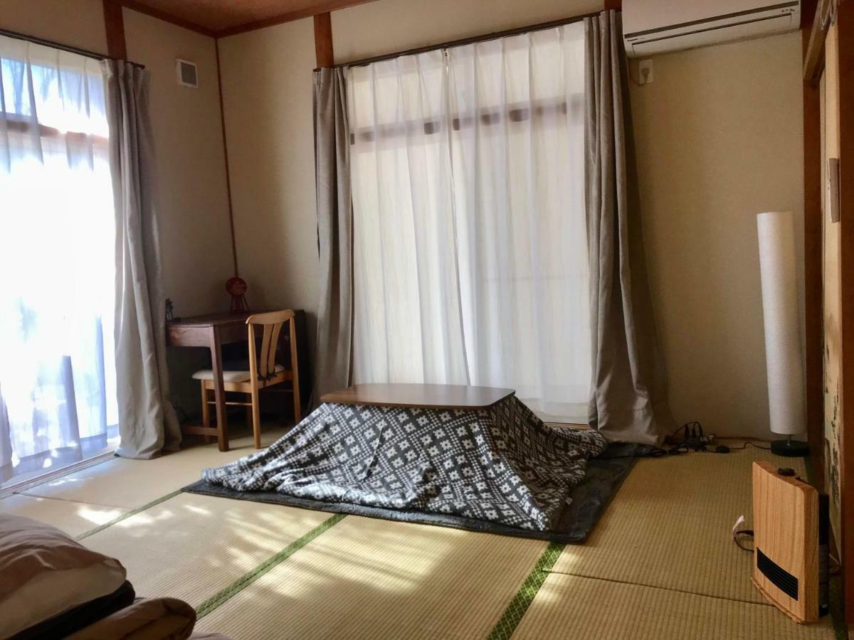 Bed and Breakfast Tsushima White House Экстерьер фото
