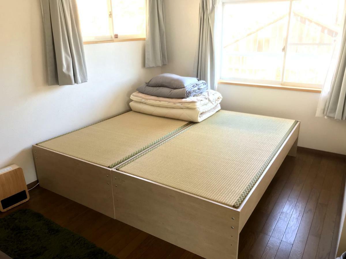 Bed and Breakfast Tsushima White House Экстерьер фото