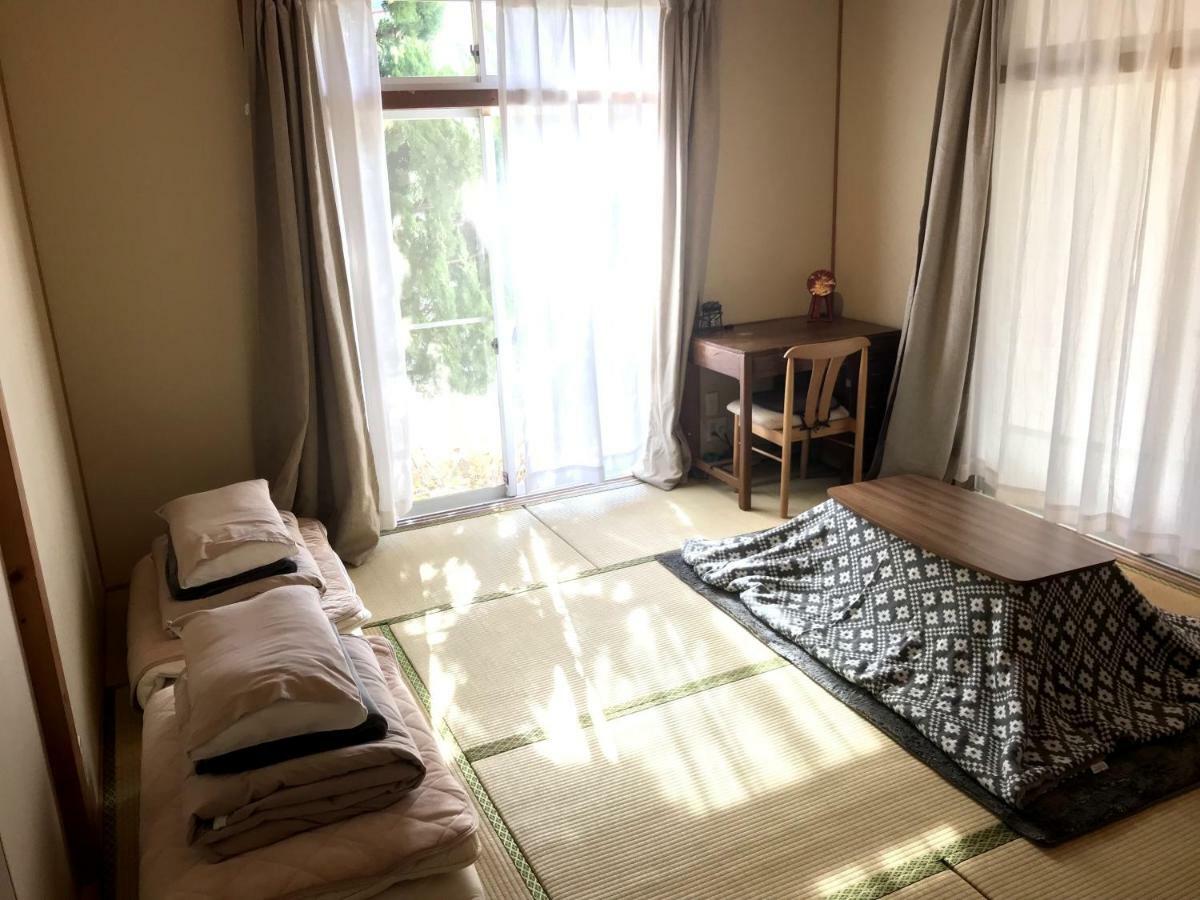 Bed and Breakfast Tsushima White House Экстерьер фото