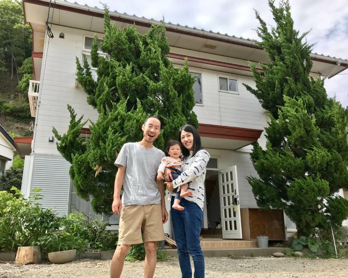 Bed and Breakfast Tsushima White House Экстерьер фото